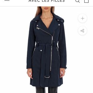 New with tags. Never worn.